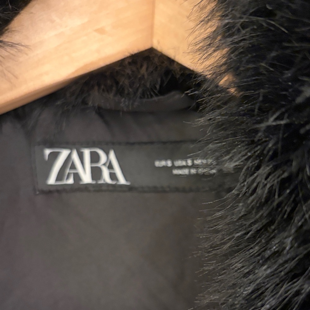 Zara Black Faux Fur Vest Small - Picture 2 of 5